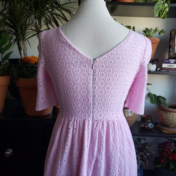 JARLO | PINK EYELET DRESS - Picture 6 of 9